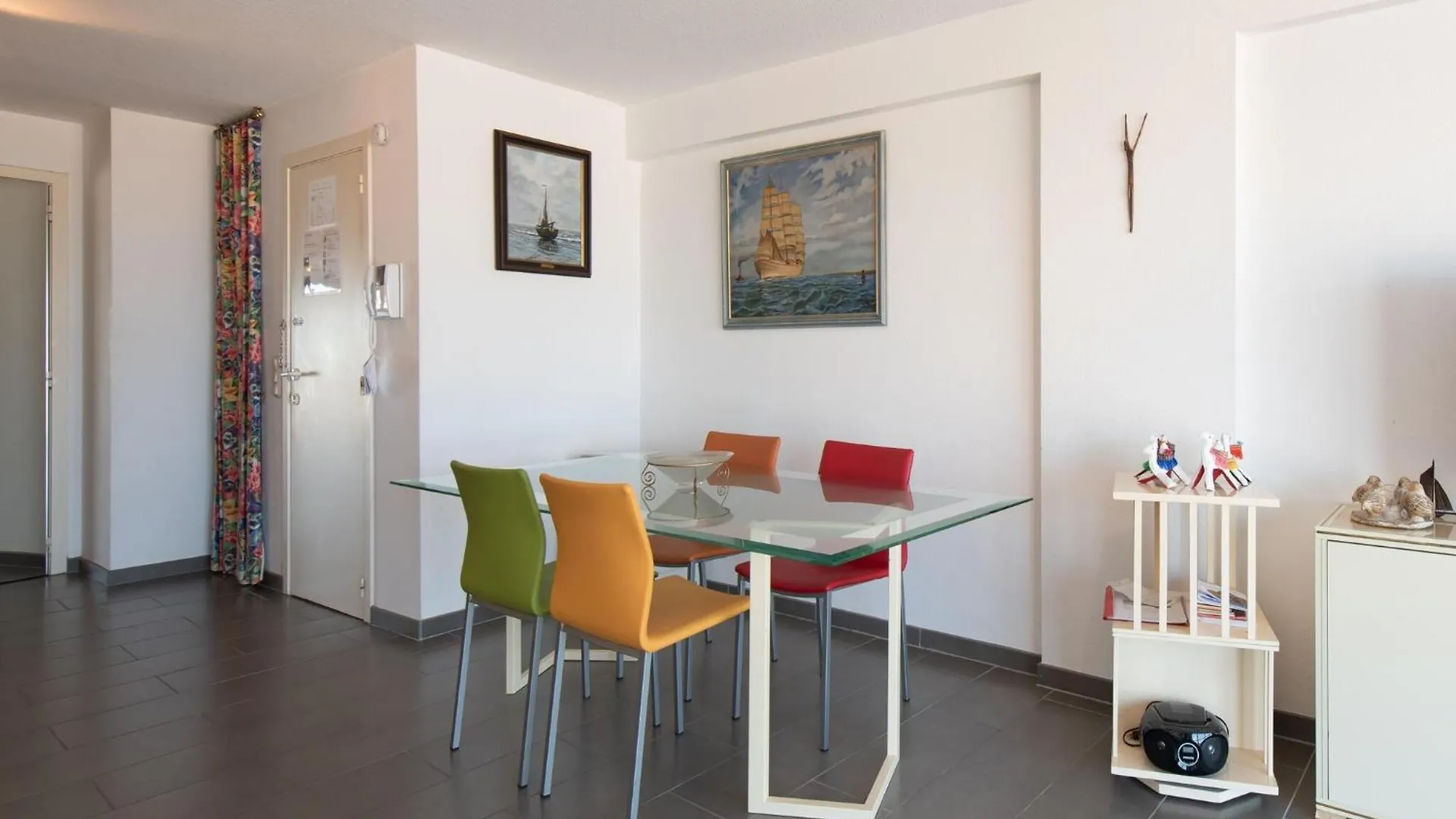 Pretty Apartment With Balcony Ostende