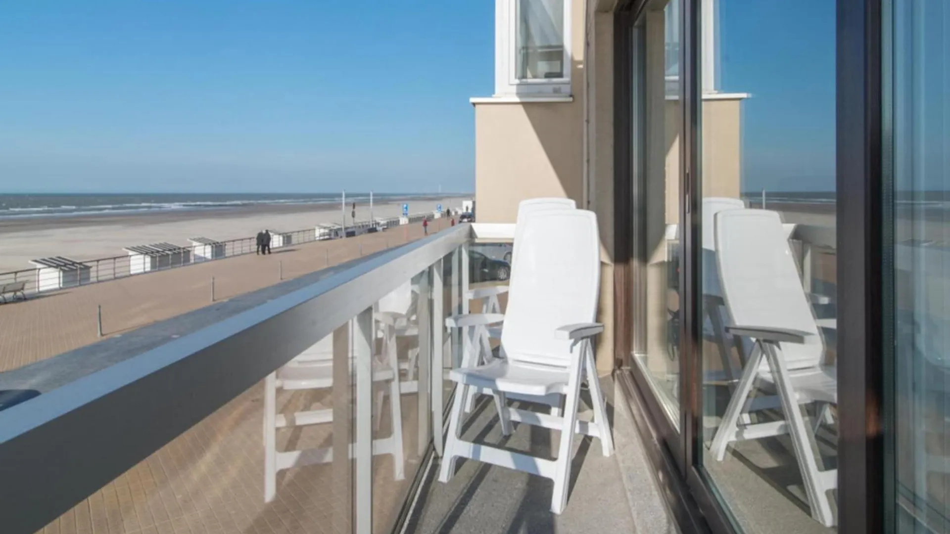 Pretty Apartment With Balcony Ostend